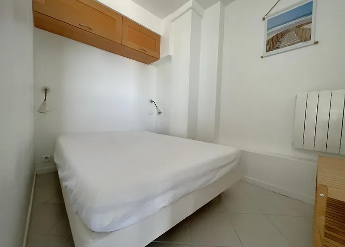 アパート T2 Proche Centre Avec Terrasse Et Parking Sous-terrain - Fr-1-474-11 アルカション